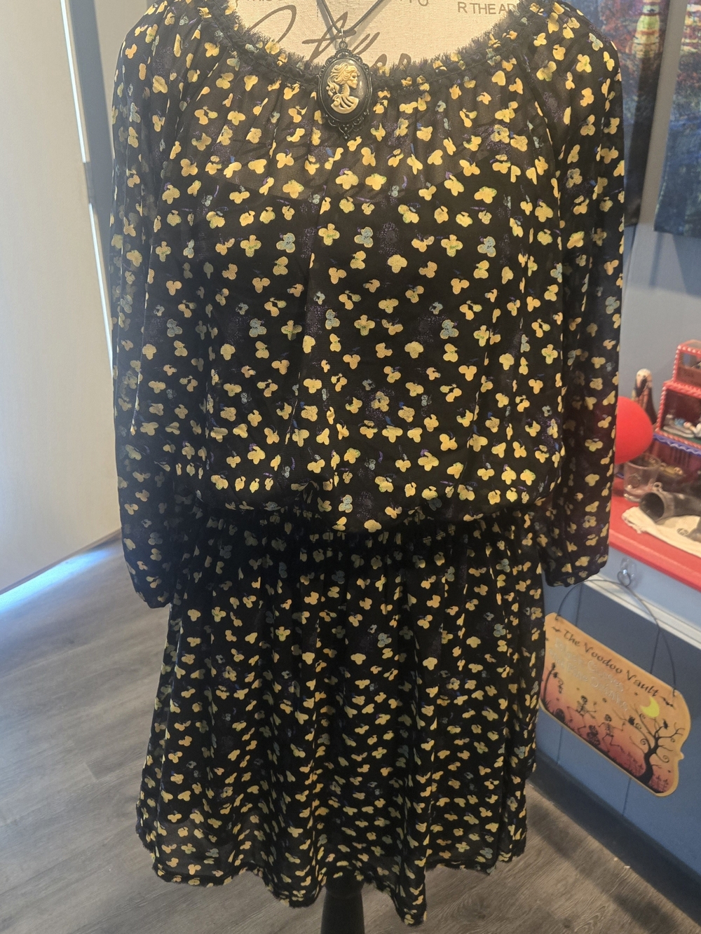 Rachel Roy Vintage Sheer Floral Dress. Size Sm.